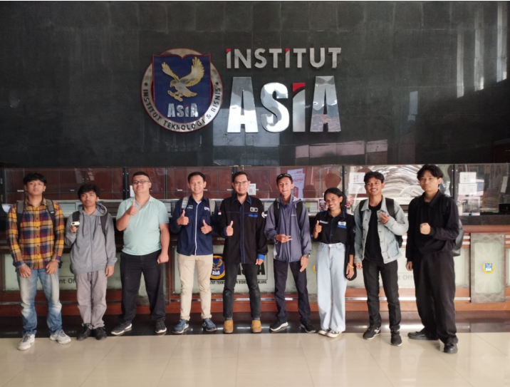 Dosen DTEI Universitas Negeri Malang Co-Teaching di Institut ASIA: Kupas Artificial Intelligence Bersama Mahasiswa