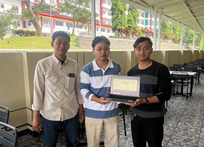 OPTIMALISASI MANAJEMEN PEMESANAN DAN BRANDING UMKMFOTOGRAFI MELALUI DIGITALISASI SISTEM JBOOKPRO PADA J.STUDIO