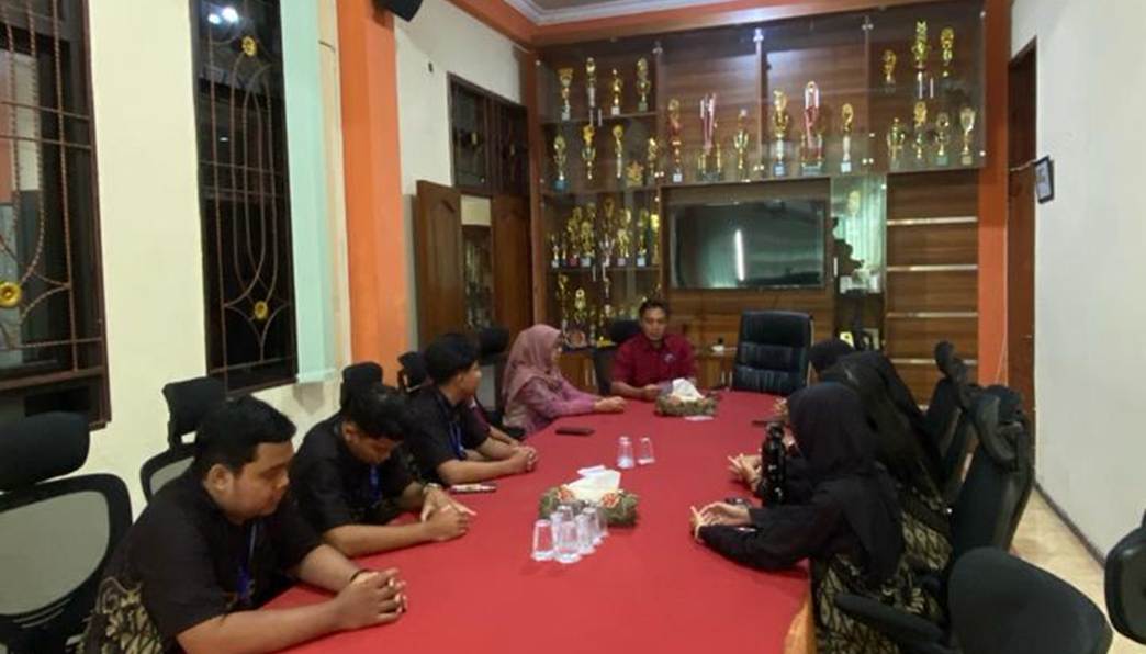 Mahasiswa Pendidikan Teknik Informatika UM Jalankan Asistensi Mengajar di SMK, Dosen Lakukan Monitoring Lapangan untuk Penguatan Kompetensi Calon Guru