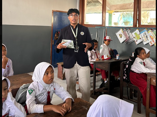 Mahasiswa Teknik Elektro dan Tim Samasta Karsa UM Gelar Sosialisasi Penggunaan AI untuk Tingkatkan Literasi Digital Siswa SD Negeri 4 Mulyoarjo